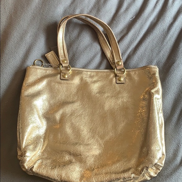 Coach Gold Shoulder Bag - Picture 4 of 8
